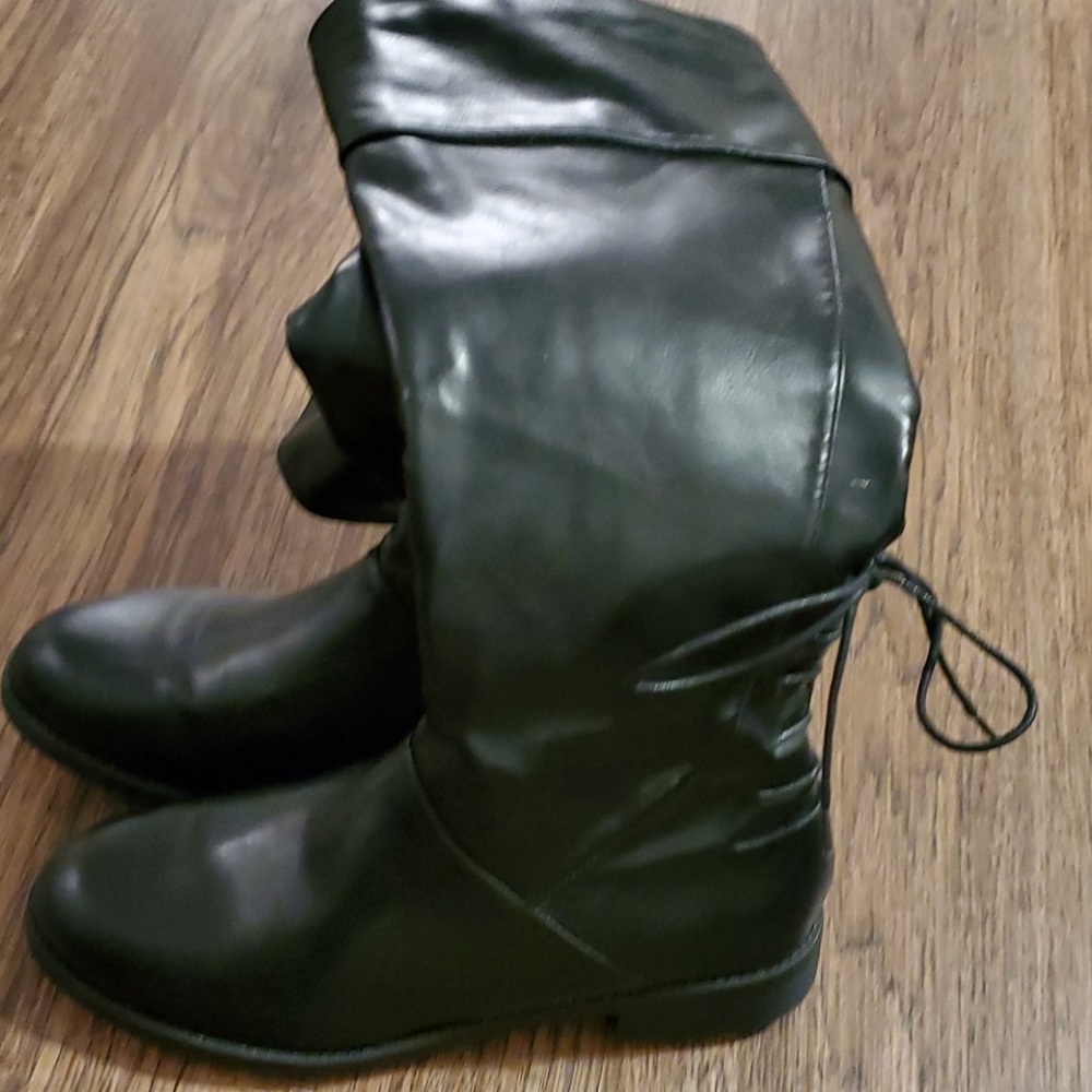 Black boots
